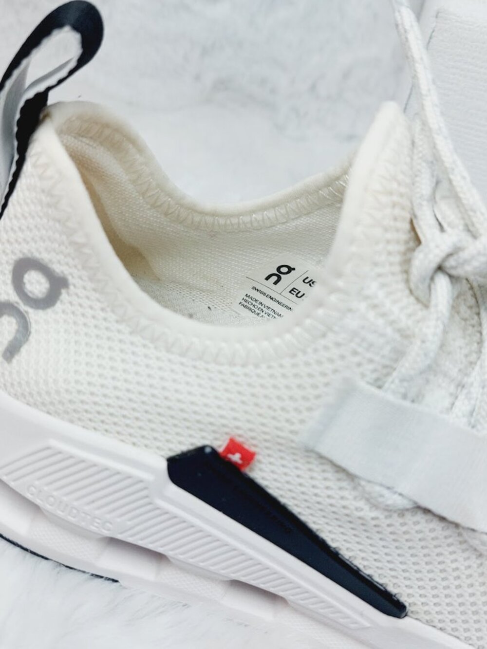 On Running Cloudeasy Women's Undyed White Lace-Up Road Running Shoes Size US 6 - Picture 7 of 10